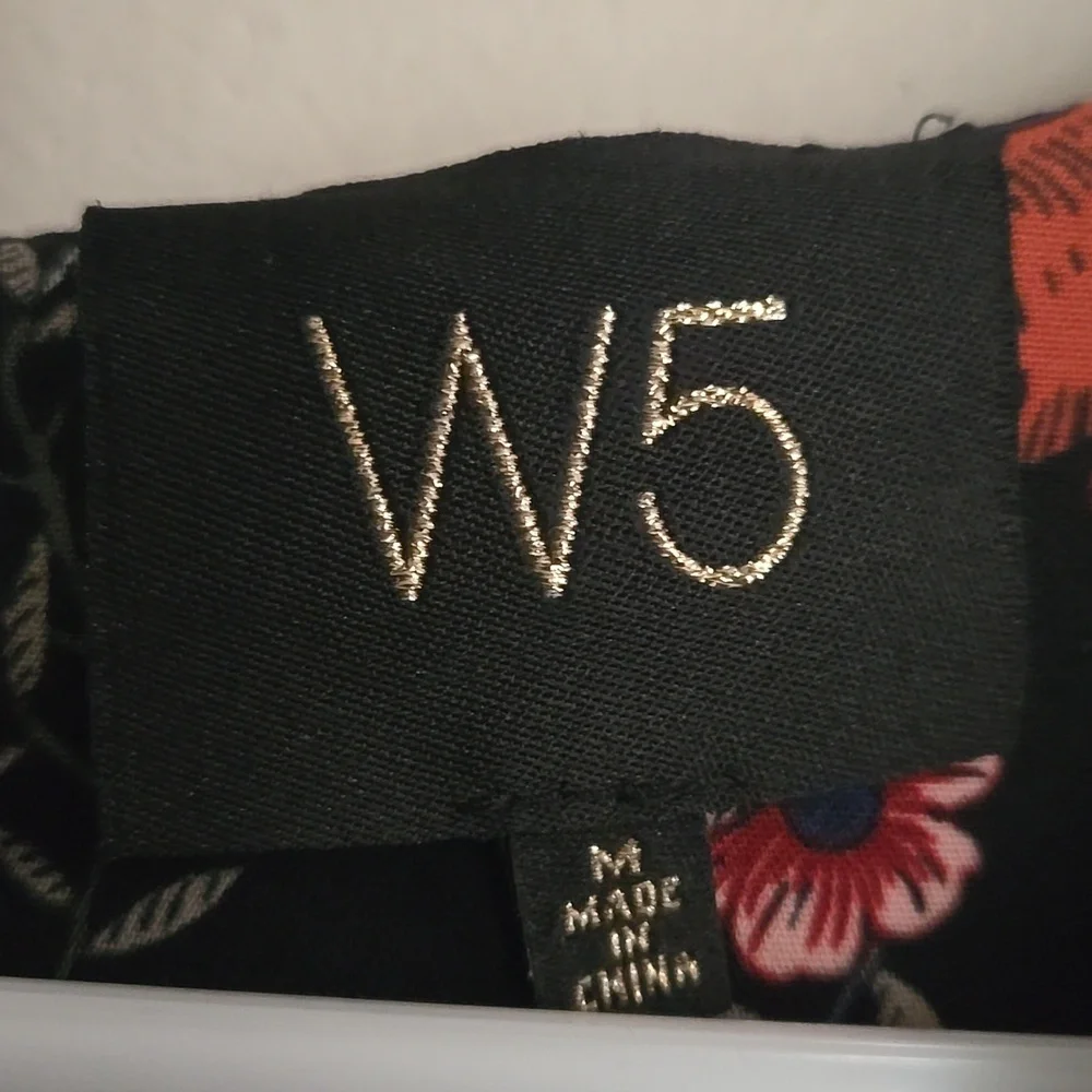 NWOT W5 Anthropologie Floral Embroidered Top - Picture 6 of 9